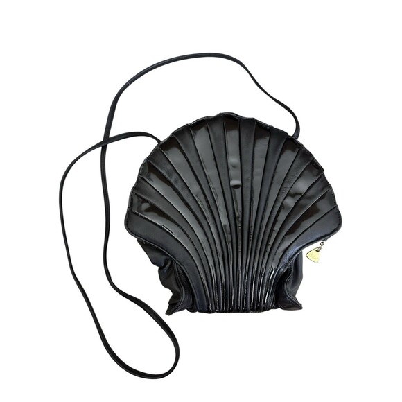 Vintage BRIO! Buttery Soft Leather Scallop Shell Crossbody Bag Purse Black Korea - Picture 1 of 8